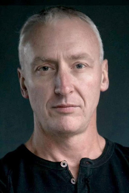 Пол Шапкотт