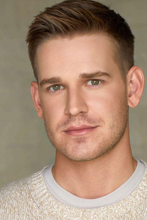 Мика Макнил