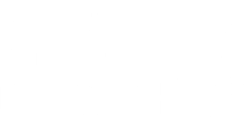Девушка с браслетом