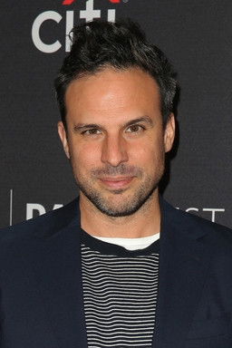 Том Гормикэн