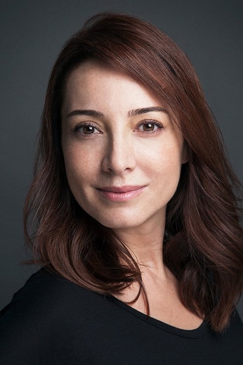 Долунай Сойсерт