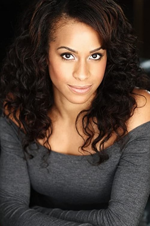 Рошелль Окойе