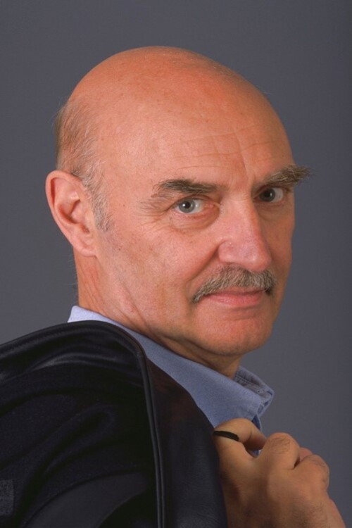 Джонатан Хейлс