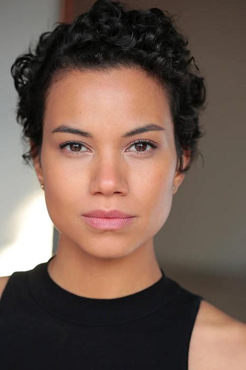 Мишель Уивер